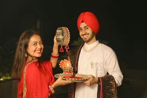 Neha Kakkar And Rohanpreet Singh Set Major Couple Goals See Their Cute Moments Together News18