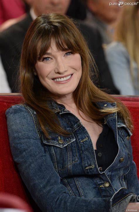 Carla bruni speaks several languages, is the mother of two, is the wife of ex president of france, brilliant musical career, was successful model. est100 一些攝影(some photos): Carla Bruni, 卡拉·布魯尼