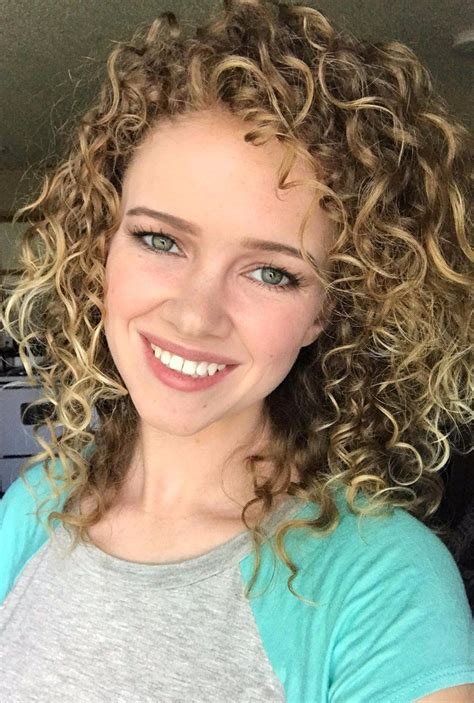 1 Woman Is Going Viral For Her Life Saving Curly Hair Tips Curly Hair