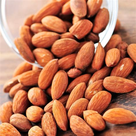 อัลมอนด์ดิบชนิดเต็มเม็ด Raw Whole Almonds With Skin Lemmemore