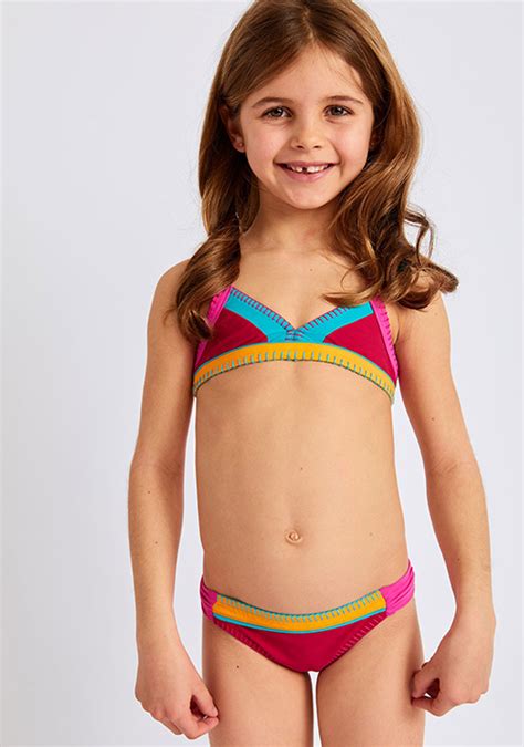 Culetín niña bordado perforado multicolor & volante disponible desde la talla 2 a la 10 para la temporada verano 2019. adolescente culetin niñas