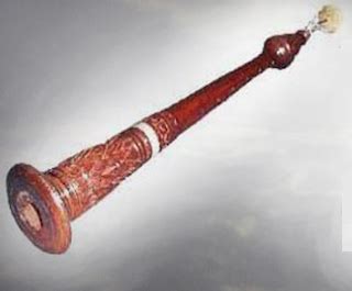 Alat musik tradisional serune kalee terbuat dari bahan kayu, yang mana kayu yang dipilih sebagai bahan dasarnya adalah yang memiliki karakter kuat dan keras, sekaligus ringan. Alat Musik Tradisional Daerah Provinsi Aceh - Tentang Provinsi
