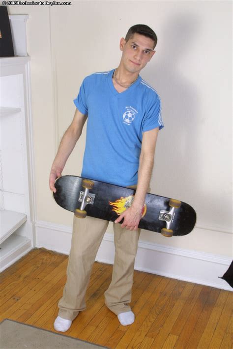 Young Skater Sean Bfcollection Spreads His Butt Cheeks To Show Off His Tight Hairy Pucker