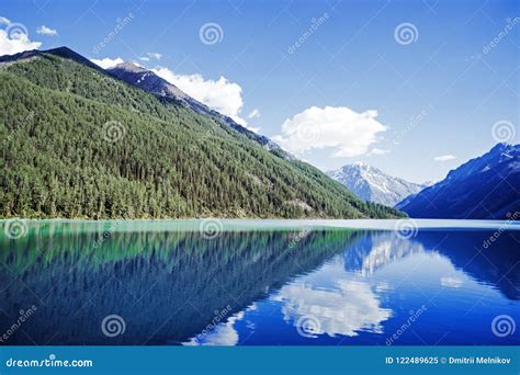 Russia Altai The Mountains The Lake Kucherla Reflection Of