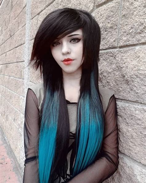80 Trendsetting Emo Hairstyles For Girls In 2021 Hairstyle Camp