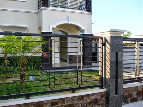 Soal harga, tak perlu diragukan lagi, karena harga pagar minimalis murah bisa kamu dapatkan berkat promo dan diskon yang hadir setiap saat. BARANG MURAH: PAGAR BESI MINIMALIS DAN MODERN JOGJA