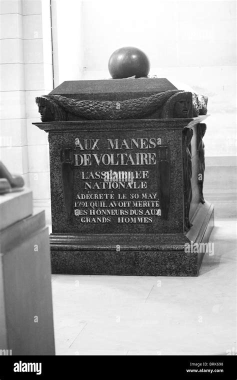 Tombstone At The Pantheon In Paris Of Voltaire Stock Photo Alamy
