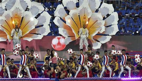 Indian Super League 2015 Kicks Off With Glittering Opening Ceremony