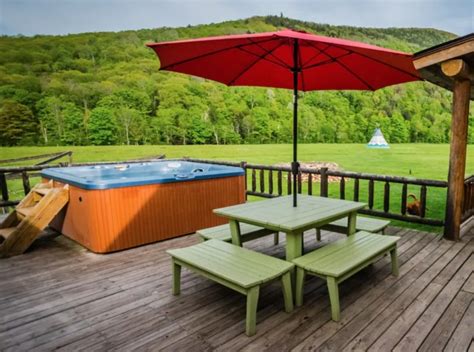 Take In Vermonts Stunning Scenery While Relaxing In A Hot Tub