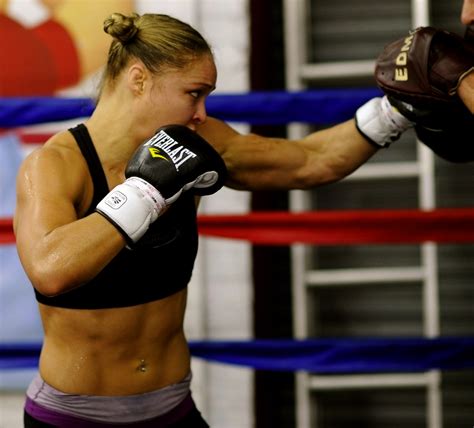 Ronda Rousey Fittest Bodies In Sports Hd Wallpaper 8399 22moon