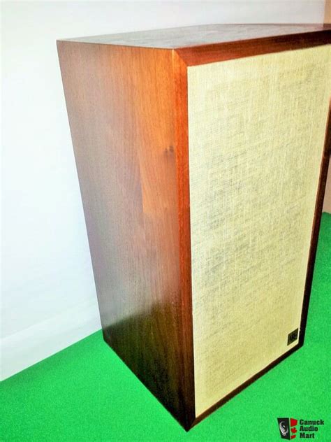 Acoustic Research Ar 4x 2 Way Vintage Stereo Walnut Speakers Photo