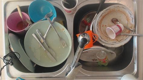19 Minutes Dishwashing To Cam From Up View Mp4 Hotkati1 Clips4sale