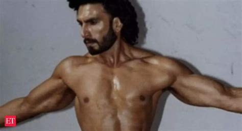 Ranveer Singh Photoshoot Case Mumbai Police To Record Ranveer Singh S Statement In Nude