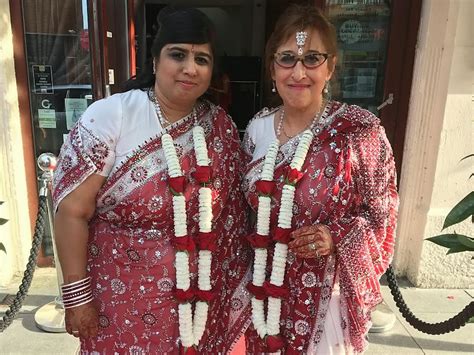 Hindu And Jewish Women Wed In Uks First Interfaith Lesbian Marriage