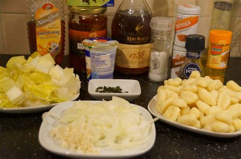 Gnocchi met gekarameliseerde witlof en Cognac roomsaus