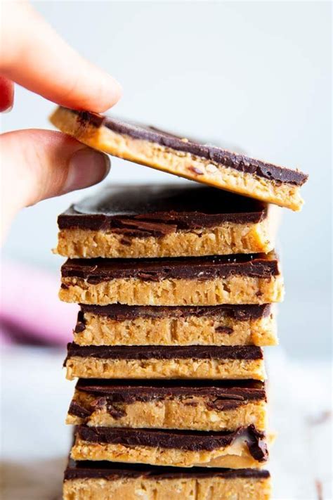 Make the paleo chocolate topping: No Bake Chocolate Peanut Butter Bars are a yummy dessert ...