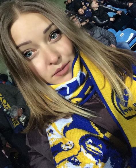 Sexy Russian Football Fans 35 Pics