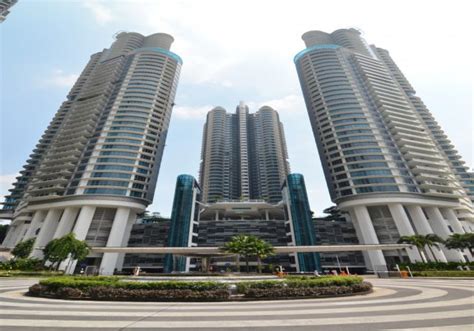 The township consists mainly of residential condominiums and office complexes. 11モントキアラ・11 MONT KIARA, KUALA LUMPUR | マレーシアの不動産（マンスリー・家具 ...