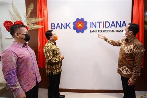 Hope the money is still available & enough to survive. Peresmian Warna Baru Logo BPR Intidana | Infobanknews