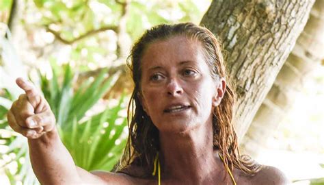 Valentina persia unica nell'interpretare le barzellette. Isola, la rabbia di Valentina Persia e Ubaldo: uno show ...