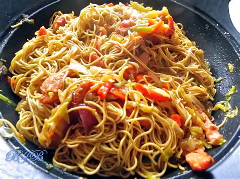 Pork Chow Mein With Images Pork Chow Mein Chow Mein Recipe Chow Mein