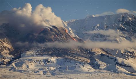 Volcano Eruption On Russias Kamchatka Spews Vast Ash Clouds Telangana