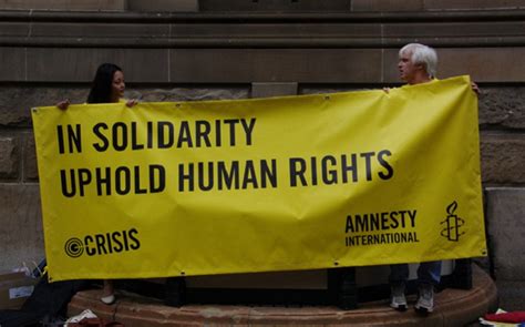 Amnesty International Celebrates Shining Light In The Darkness For 60 Years