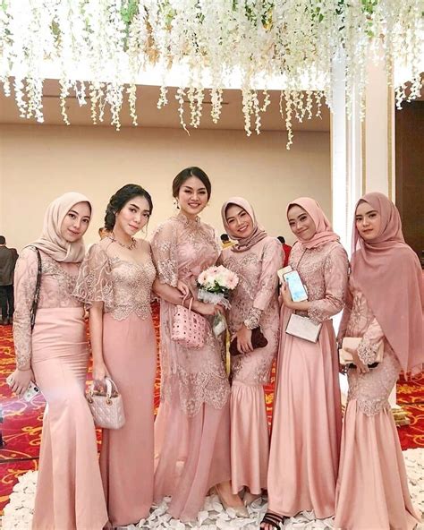 Bridesmaidkebayakondangan On Instagram “fabulous Bridesmaidoutfit