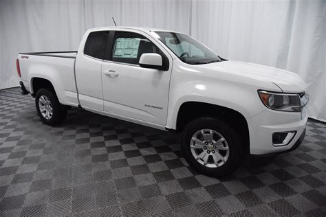 New 2018 Chevrolet Colorado Extended Cab Lt 4x4 Truck In Wichita