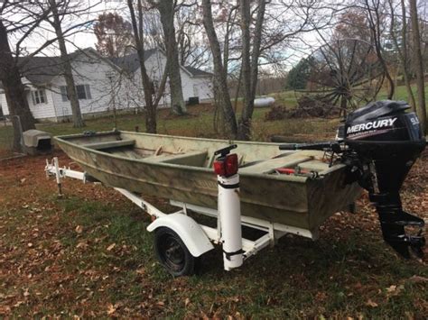 12 Ft Lowe Jon Boat 99 Mercury Motor Less Than 40 Hours Trailer With
