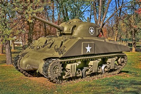 Tapety na pulpit Wojska czołg M4 Sherman HDR