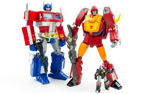 Bigbadtoystore has a massive selection of toys (like action figures, statues, and collectibles) from marvel, dc comics, transformers, star wars,. TFW Masterpiece Rodimus (Hasbro Version) Gallery ...