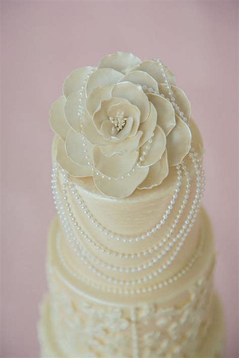 Elegant Modern Vintage Wedding Cake Cake By Piece Cakesdecor
