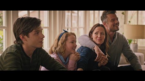 Love Simon Is A Modern Day Coming Out Story Watch The Trailer Entertainment Tonight