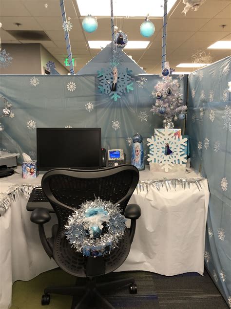 Pin By Norma Lopez On Frozen Cubicle Cubicle Frozen