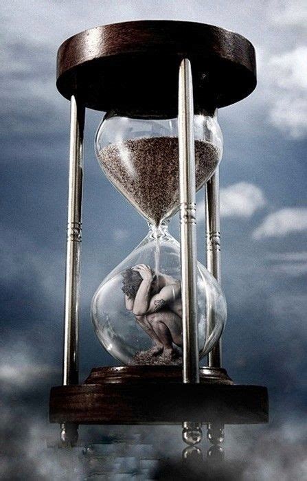Pin By Emmy On Hourglass ⏳ Sand Clock Surrealism Photography Dreamy Art