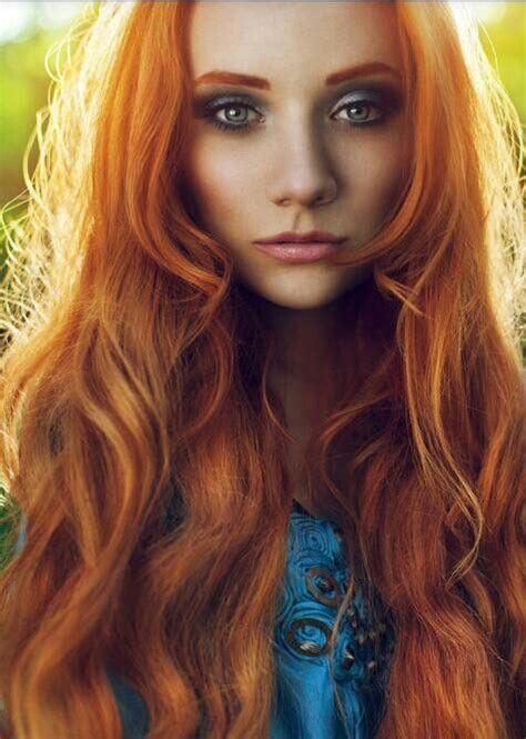ginger hair and i love her makeup d beautiful red hair beautiful redhead gorgeous girl