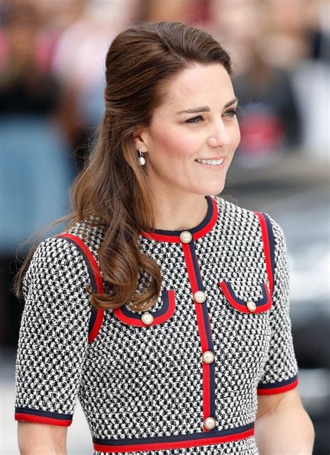 Kate middleton style blog is home to a library full of the duchess' outfits! This Kate Middleton Hair Conspiracy Actually Checks Out ...
