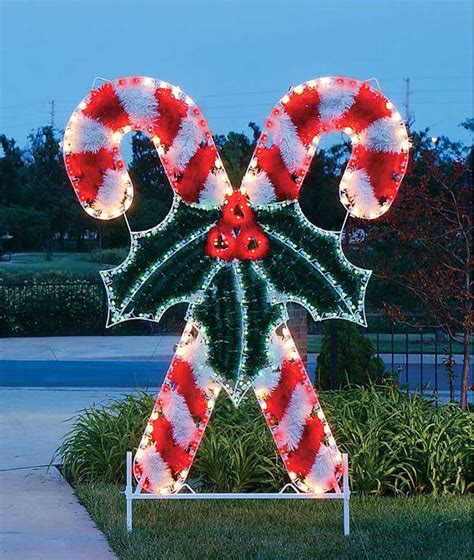 30 Breathtaking Christmas Yard Decorating Ideas And Inspiration All