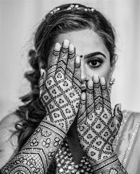15 Latest Back Hand Mehndi Design For Trendy Brides To Be