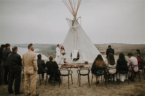 Traditional Ojibwe Wedding On The Banks Of The Saskatchewan Weddingomania