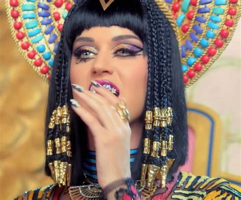Nic All Things Katy Perry Dark Horse Eye Makeup Tutorial