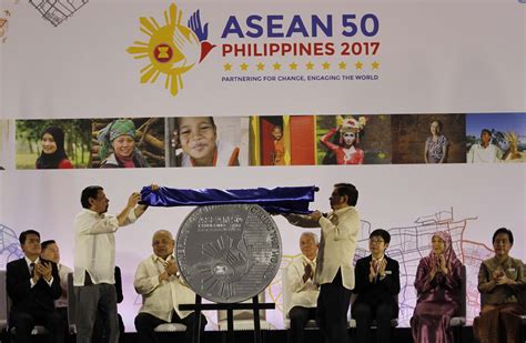 President Duterte Unveils Asean 50 Commemorative Coin Photos