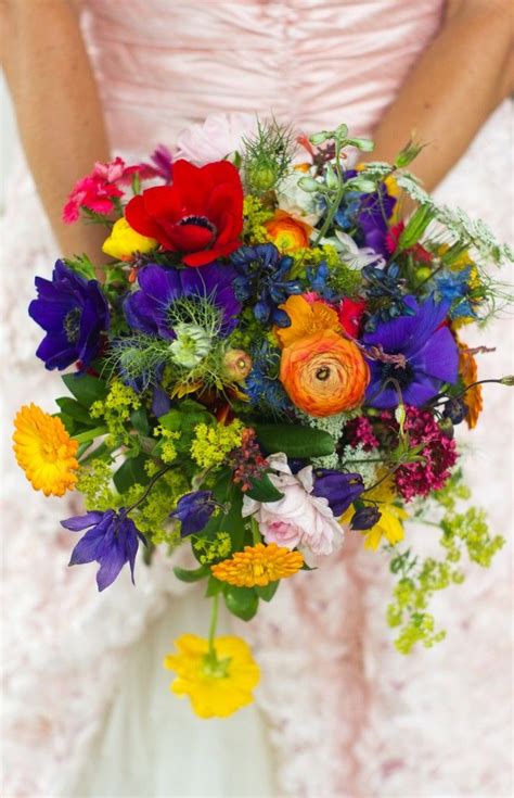 Globalrose.com has been visited by 10k+ users in the past month Amazing bright wildflower bouquet | Flores silvestres ...