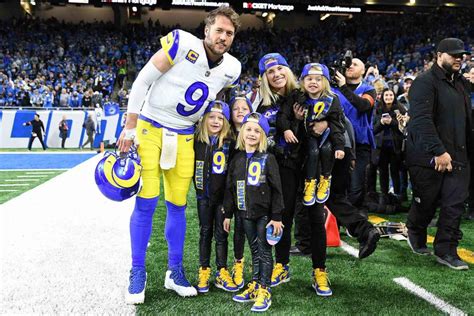 Matthew Stafford Poses With Daughters On Sideline Ahead Of Nfl Stars Emotional Game Denver