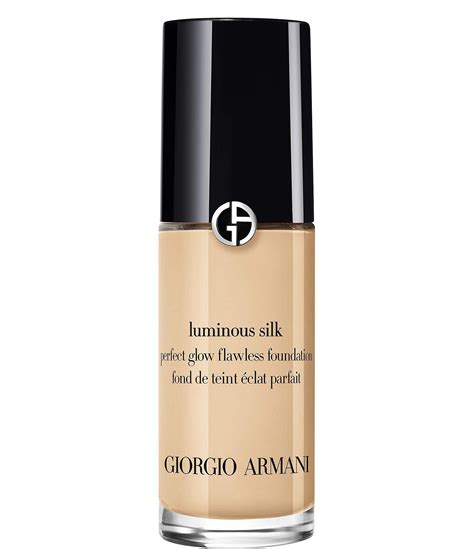 Giorgio Armani Armani Beauty Luminous Silk Perfect Glow Flawless Oil
