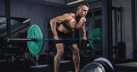 How The Reverse Grip Row Builds Bigger Backs And Bis