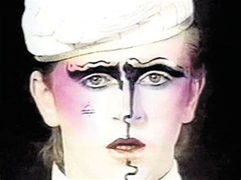 Visage S Steve Strange In The Video Of Fade To Grey 1982 Pastel Grunge Grunge Hair 80s