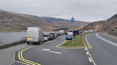 Snowdonia Visitors To Eryri National Park Warned About Parking Over Easter Bank Holiday Uk