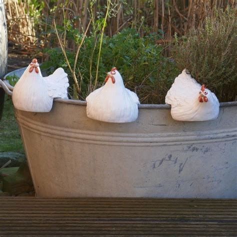 Maybe you would like to learn more about one of these? Randhocker Huhn weiß 3 Modelle Osterdeko Garten ...